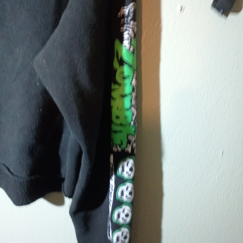 Hottopic Rob Zombie Strange, Uncanny...Cropped Hoodie Women's Large - Picture 15 of 16